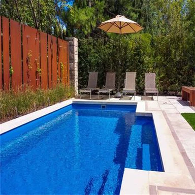 Rūdžių spalvos ekrano plokštės Tvora