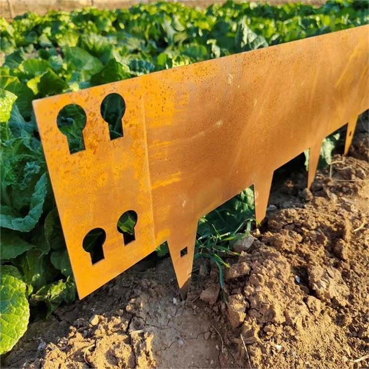 Corten plieno medžiaga sodo apvadai