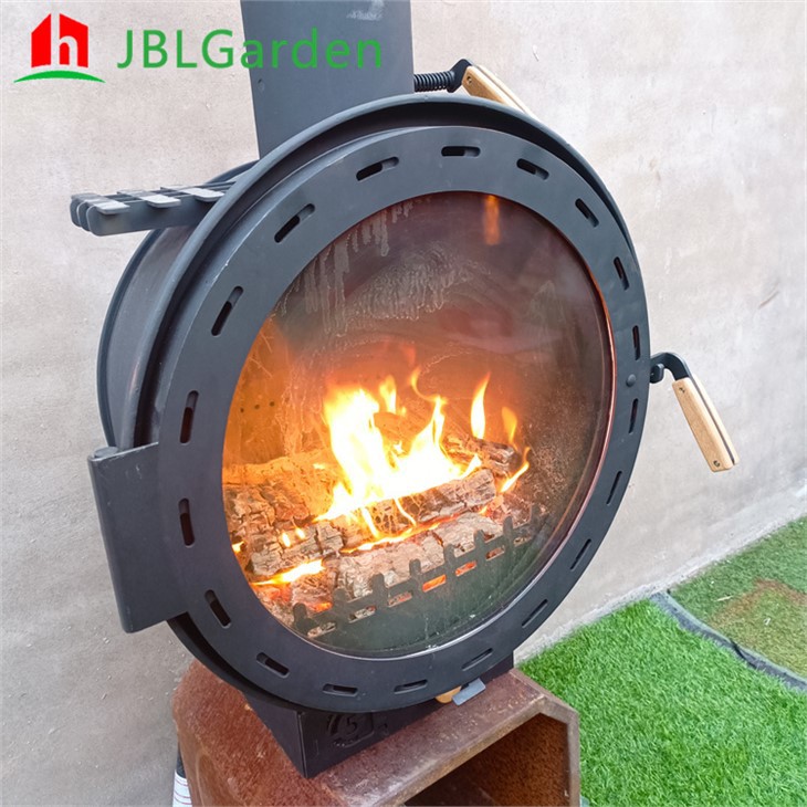 Dekoratyvinis pakabinamas židinys