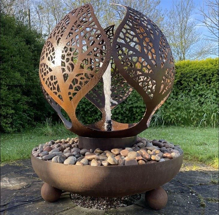 Factory High Quality Rusty Metal Water Fountain