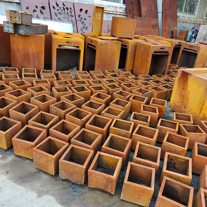 Metaliniai lauko medžių vazonai Gėlių vazonai