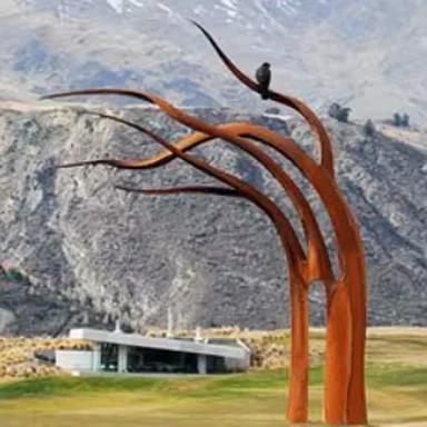 Sodo meno skulptūros pagal užsakymą