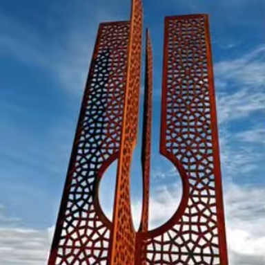 Sodo plieno abstrakčioji skulptūra