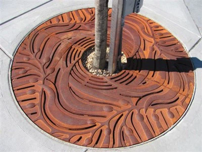 Sodo plieno medžio vartai